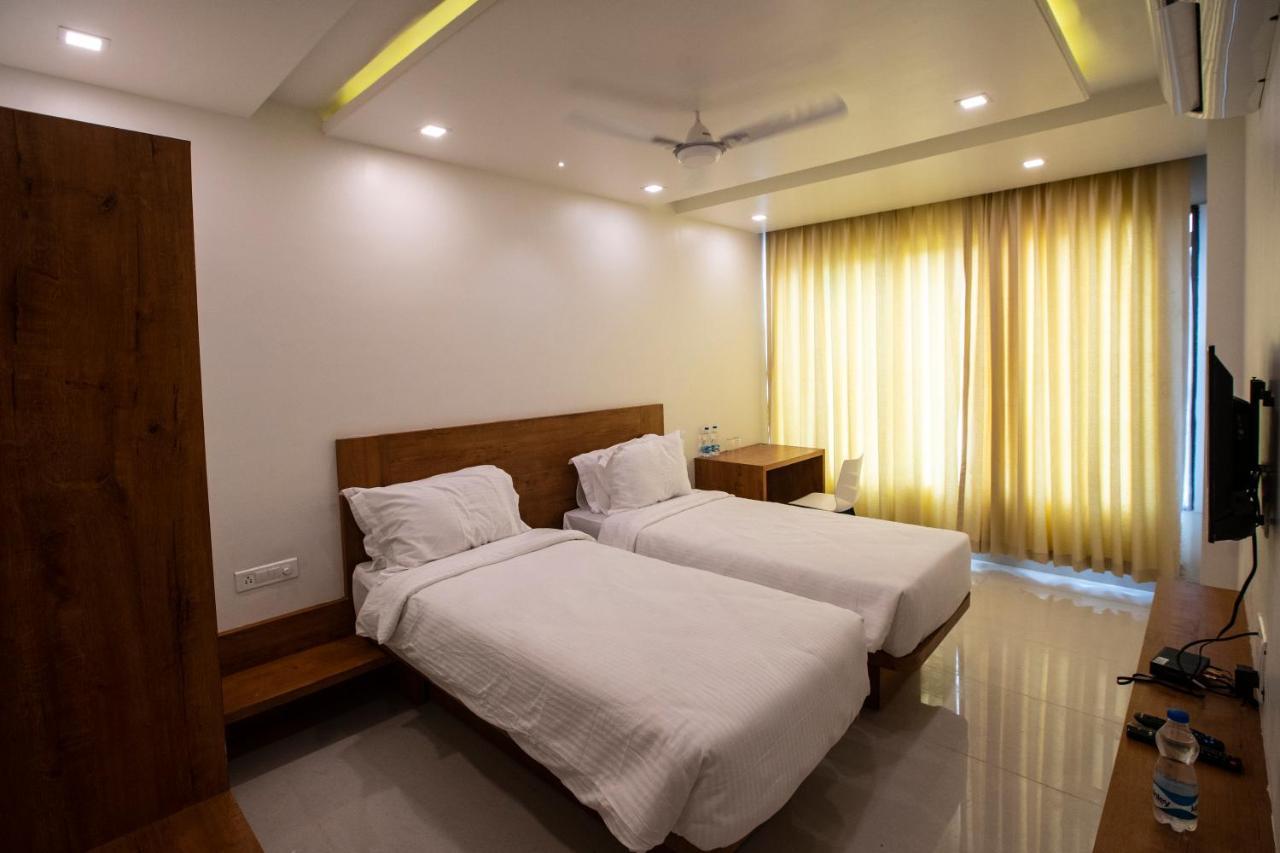 Hotel The Orange Flag Aurangabad  Eksteriør billede
