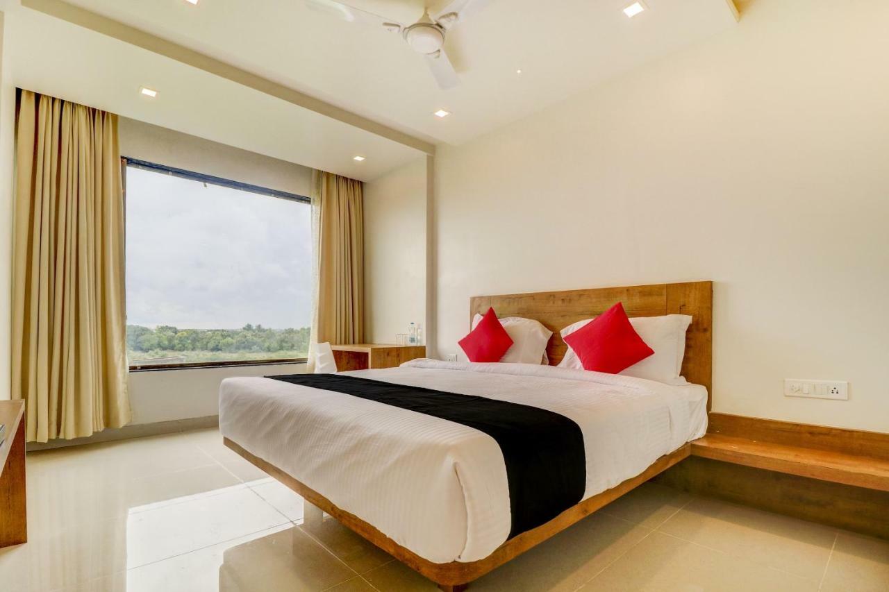 Hotel The Orange Flag Aurangabad  Eksteriør billede