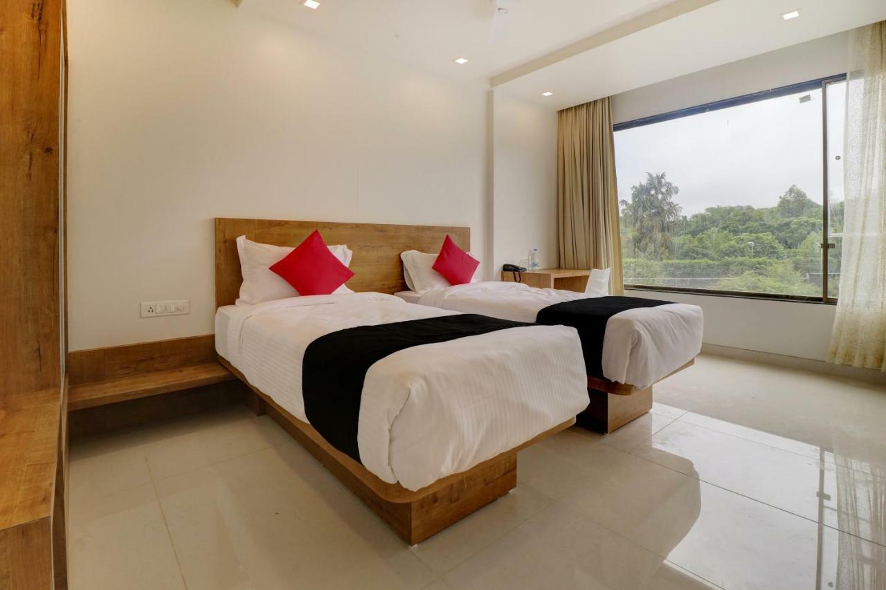 Hotel The Orange Flag Aurangabad  Eksteriør billede